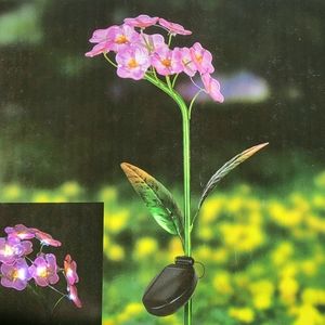 NWT Solar Garden Stake